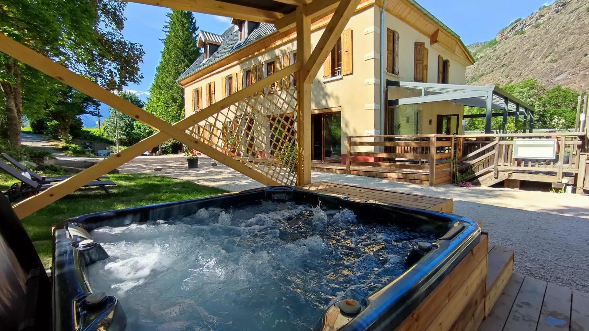 Bo Lodge Le Bourg-d'Oisans Hotel